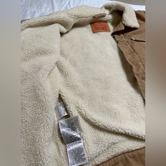 SOLD - Picture 2 of 4